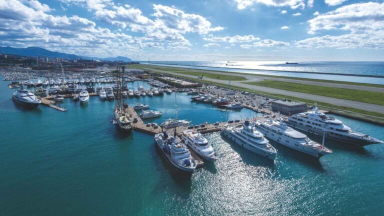 Marina di Genova, broker nautico in Liguria