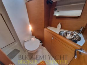 JEANNEAU SUN ODYSSEY 349 — 2021, foto 24 fornita da Buggemi Yacht