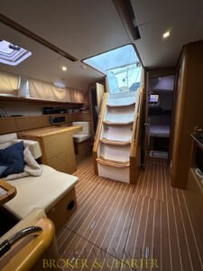 Jeanneau Sun Odyssey 44i — 2010, foto 7 fornita da Buggemi Yacht