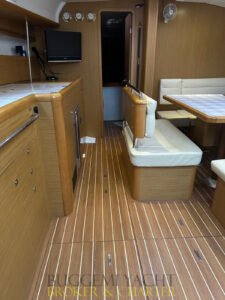 Jeanneau Sun Odyssey 44i — 2010, foto 8 fornita da Buggemi Yacht