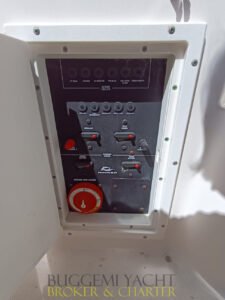 Rinker 260 — 2008, foto 37 fornita da Buggemi Yacht