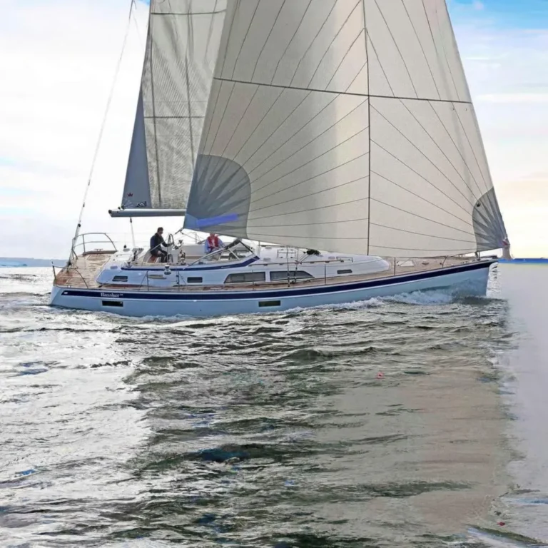Hallberg-Rassy 44