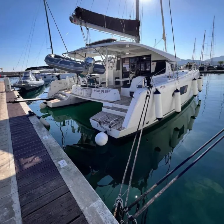 Lagoon 42